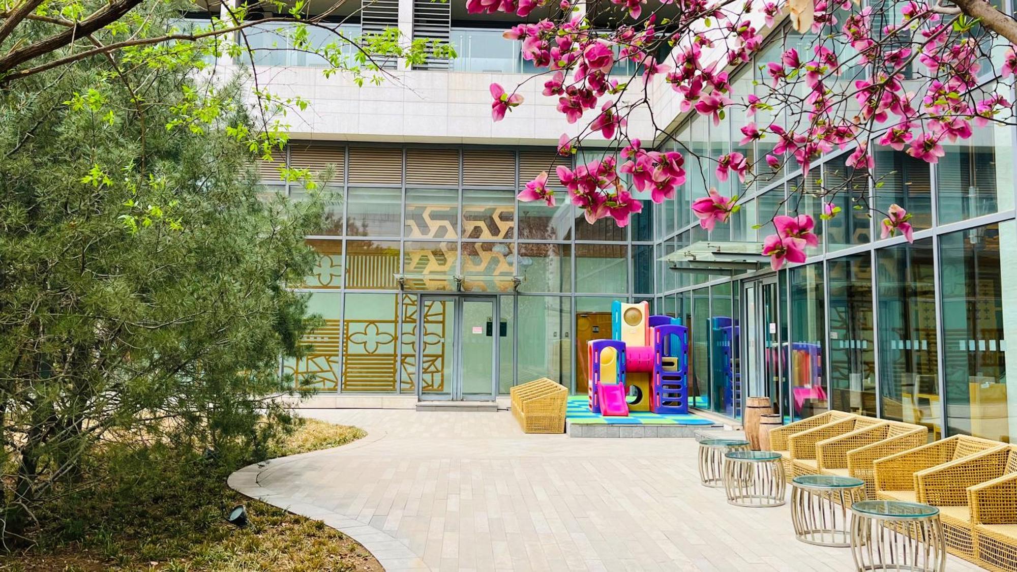 Holiday Inn Beijing Shijingshan Parkview By Ihg Exterior photo